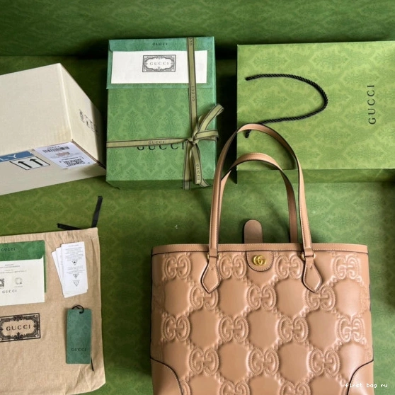 Firstbag ru tote matelassé GUCCI medium leather GG 0726